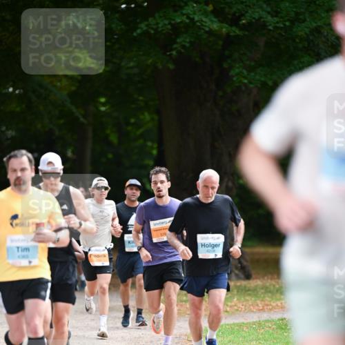 31.08.2025 - 21. Blankeneser Heldenlauf Dr. Thomas Lammeyer http://msf.ph/oto/8641697 31.08.2025 11:04:00 Laufen 576, 4208 meine-sportfotos.de