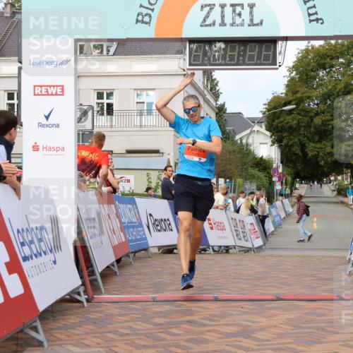 31.08.2025 - 21. Blankeneser Heldenlauf Strokosch-Dieckow http://msf.ph/oto/8641698 31.08.2025 09:41:58 Ziel 1076 meine-sportfotos.de