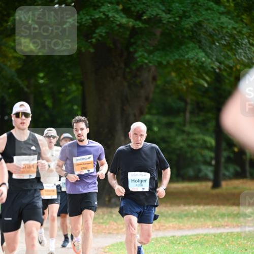 31.08.2025 - 21. Blankeneser Heldenlauf Dr. Thomas Lammeyer http://msf.ph/oto/8641701 31.08.2025 11:04:01 Laufen 5762, 4208 meine-sportfotos.de