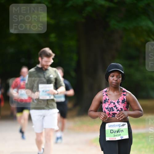 31.08.2025 - 21. Blankeneser Heldenlauf Dr. Thomas Lammeyer http://msf.ph/oto/8641738 31.08.2025 11:04:06 Laufen 3459 meine-sportfotos.de