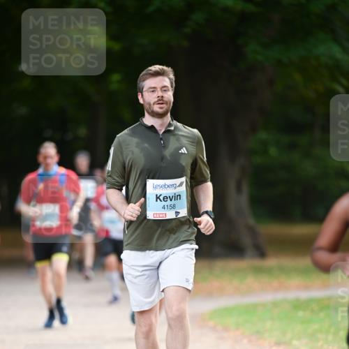 31.08.2025 - 21. Blankeneser Heldenlauf Dr. Thomas Lammeyer http://msf.ph/oto/8641747 31.08.2025 11:04:08 Laufen 4158 meine-sportfotos.de