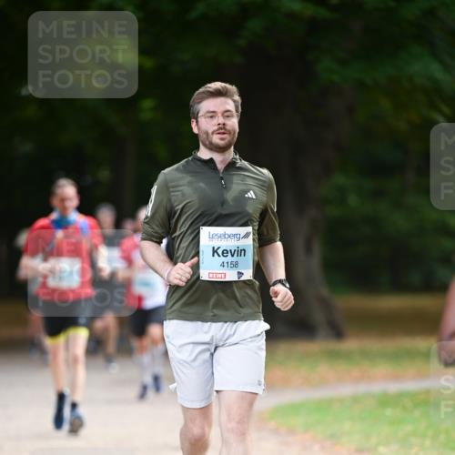 31.08.2025 - 21. Blankeneser Heldenlauf Dr. Thomas Lammeyer http://msf.ph/oto/8641748 31.08.2025 11:04:08 Laufen 4158 meine-sportfotos.de