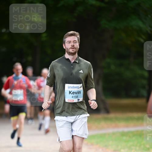 31.08.2025 - 21. Blankeneser Heldenlauf Dr. Thomas Lammeyer http://msf.ph/oto/8641751 31.08.2025 11:04:08 Laufen 4158 meine-sportfotos.de