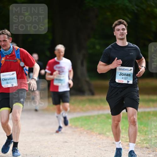 31.08.2025 - 21. Blankeneser Heldenlauf Dr. Thomas Lammeyer http://msf.ph/oto/8641774 31.08.2025 11:04:11 Laufen 4015, 4127 meine-sportfotos.de