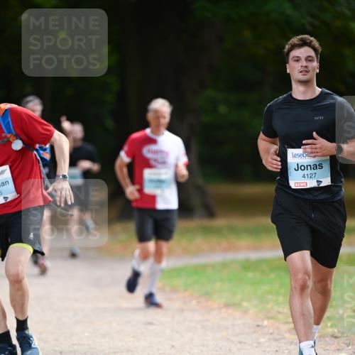 31.08.2025 - 21. Blankeneser Heldenlauf Dr. Thomas Lammeyer http://msf.ph/oto/8641778 31.08.2025 11:04:11 Laufen 5, 4127 meine-sportfotos.de