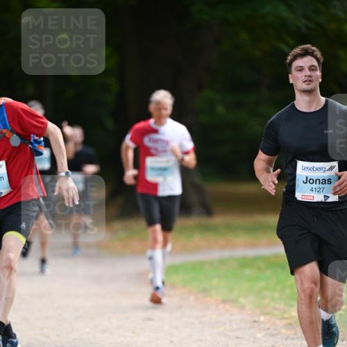 31.08.2025 - 21. Blankeneser Heldenlauf Dr. Thomas Lammeyer http://msf.ph/oto/8641780 31.08.2025 11:04:12 Laufen 400, 4127 meine-sportfotos.de