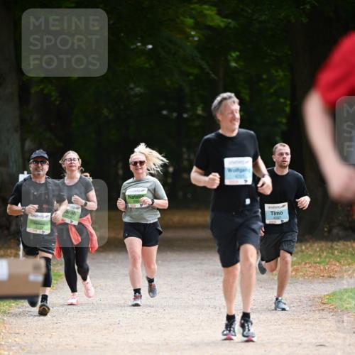 31.08.2025 - 21. Blankeneser Heldenlauf Dr. Thomas Lammeyer http://msf.ph/oto/8641793 31.08.2025 11:04:14 Laufen 3703, 3384, 4097 meine-sportfotos.de