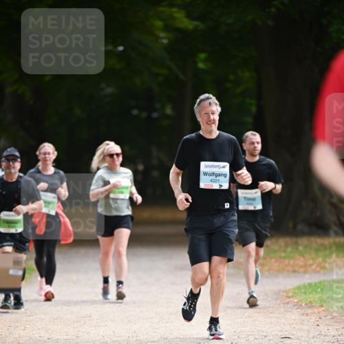 31.08.2025 - 21. Blankeneser Heldenlauf Dr. Thomas Lammeyer http://msf.ph/oto/8641795 31.08.2025 11:04:15 Laufen 4221 meine-sportfotos.de