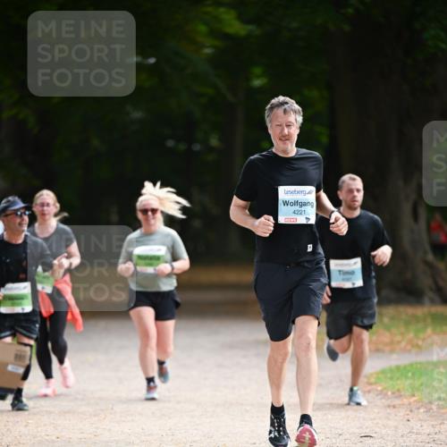 31.08.2025 - 21. Blankeneser Heldenlauf Dr. Thomas Lammeyer http://msf.ph/oto/8641801 31.08.2025 11:04:15 Laufen 4221 meine-sportfotos.de
