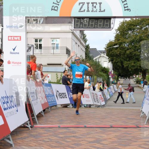 31.08.2025 - 21. Blankeneser Heldenlauf Strokosch-Dieckow http://msf.ph/oto/8641809 31.08.2025 09:41:57 Ziel 1088, 1076 meine-sportfotos.de