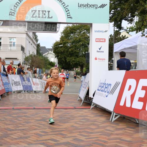 31.08.2025 - 21. Blankeneser Heldenlauf Strokosch-Dieckow http://msf.ph/oto/8641815 31.08.2025 09:39:06 Ziel 1049, 1001 meine-sportfotos.de