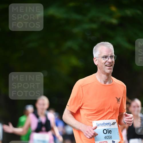 31.08.2025 - 21. Blankeneser Heldenlauf Dr. Thomas Lammeyer http://msf.ph/oto/8641869 31.08.2025 11:04:45 Laufen 4058 meine-sportfotos.de