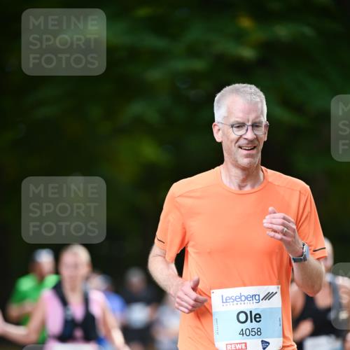 31.08.2025 - 21. Blankeneser Heldenlauf Dr. Thomas Lammeyer http://msf.ph/oto/8641871 31.08.2025 11:04:45 Laufen 4058 meine-sportfotos.de