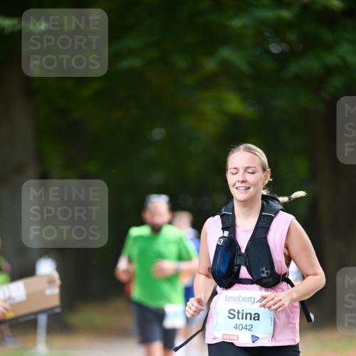 31.08.2025 - 21. Blankeneser Heldenlauf Dr. Thomas Lammeyer http://msf.ph/oto/8641885 31.08.2025 11:04:47 Laufen 4042 meine-sportfotos.de