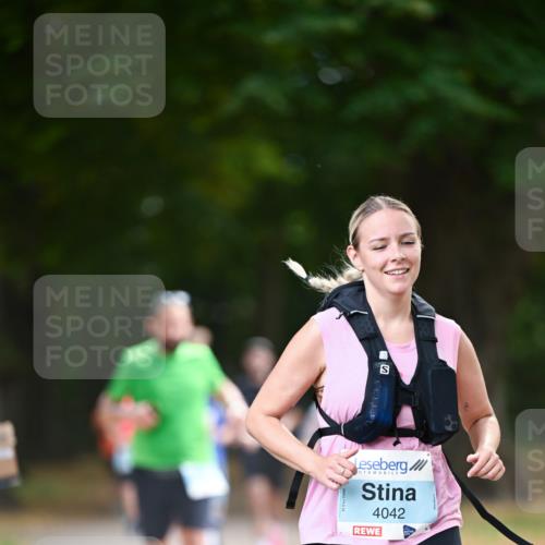 31.08.2025 - 21. Blankeneser Heldenlauf Dr. Thomas Lammeyer http://msf.ph/oto/8641888 31.08.2025 11:04:48 Laufen 4042 meine-sportfotos.de