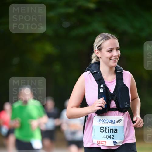 31.08.2025 - 21. Blankeneser Heldenlauf Dr. Thomas Lammeyer http://msf.ph/oto/8641892 31.08.2025 11:04:48 Laufen 4042 meine-sportfotos.de
