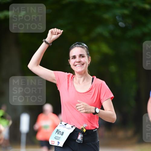 31.08.2025 - 21. Blankeneser Heldenlauf Dr. Thomas Lammeyer http://msf.ph/oto/8641939 31.08.2025 11:04:57 Laufen 4220 meine-sportfotos.de