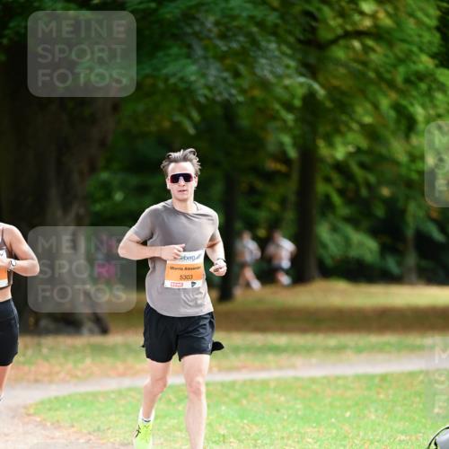 31.08.2025 - 21. Blankeneser Heldenlauf Dr. Thomas Lammeyer http://msf.ph/oto/8642004 31.08.2025 11:05:13 Laufen 5303 meine-sportfotos.de