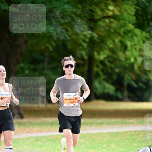 31.08.2025 - 21. Blankeneser Heldenlauf Dr. Thomas Lammeyer http://msf.ph/oto/8642008 31.08.2025 11:05:13 Laufen 5303 meine-sportfotos.de