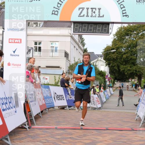 31.08.2025 - 21. Blankeneser Heldenlauf Strokosch-Dieckow http://msf.ph/oto/8642013 31.08.2025 09:41:30 Ziel 1071 meine-sportfotos.de