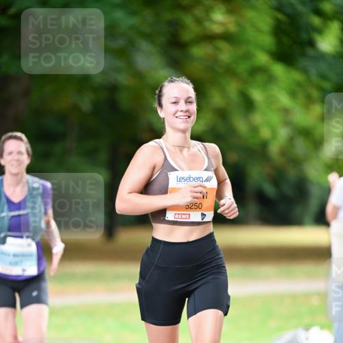 31.08.2025 - 21. Blankeneser Heldenlauf Dr. Thomas Lammeyer http://msf.ph/oto/8642019 31.08.2025 11:05:15 Laufen 5250 meine-sportfotos.de