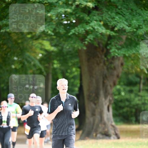 31.08.2025 - 21. Blankeneser Heldenlauf Dr. Thomas Lammeyer http://msf.ph/oto/8642034 31.08.2025 11:05:19 Laufen  meine-sportfotos.de