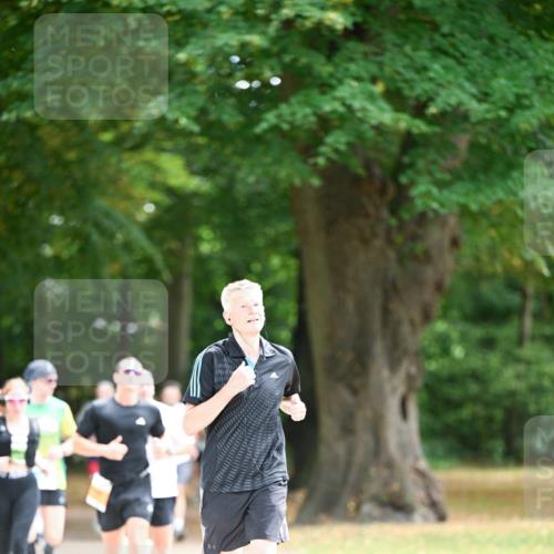 31.08.2025 - 21. Blankeneser Heldenlauf Dr. Thomas Lammeyer http://msf.ph/oto/8642035 31.08.2025 11:05:19 Laufen  meine-sportfotos.de