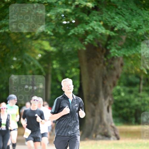 31.08.2025 - 21. Blankeneser Heldenlauf Dr. Thomas Lammeyer http://msf.ph/oto/8642037 31.08.2025 11:05:19 Laufen  meine-sportfotos.de