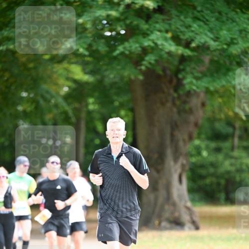 31.08.2025 - 21. Blankeneser Heldenlauf Dr. Thomas Lammeyer http://msf.ph/oto/8642040 31.08.2025 11:05:20 Laufen  meine-sportfotos.de