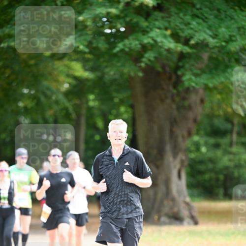 31.08.2025 - 21. Blankeneser Heldenlauf Dr. Thomas Lammeyer http://msf.ph/oto/8642041 31.08.2025 11:05:20 Laufen  meine-sportfotos.de