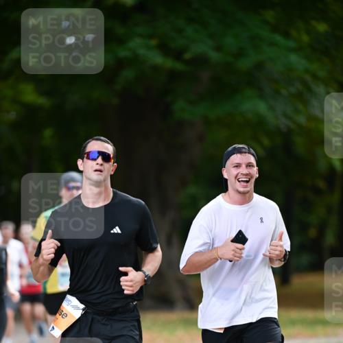 31.08.2025 - 21. Blankeneser Heldenlauf Dr. Thomas Lammeyer http://msf.ph/oto/8642049 31.08.2025 11:05:24 Laufen  meine-sportfotos.de