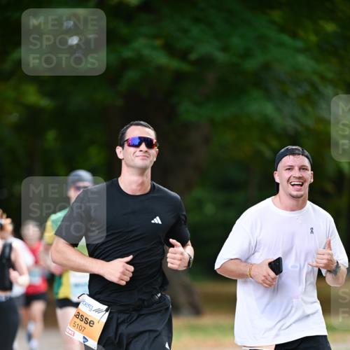 31.08.2025 - 21. Blankeneser Heldenlauf Dr. Thomas Lammeyer http://msf.ph/oto/8642052 31.08.2025 11:05:24 Laufen 5107 meine-sportfotos.de