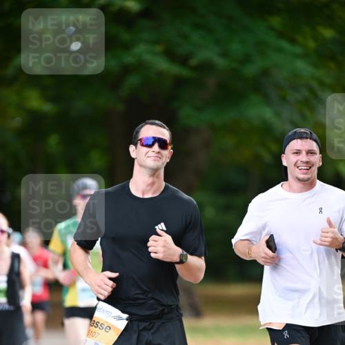31.08.2025 - 21. Blankeneser Heldenlauf Dr. Thomas Lammeyer http://msf.ph/oto/8642053 31.08.2025 11:05:25 Laufen 5107 meine-sportfotos.de