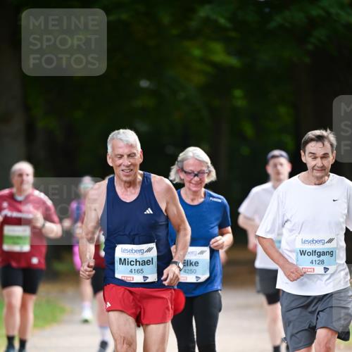 31.08.2025 - 21. Blankeneser Heldenlauf Dr. Thomas Lammeyer http://msf.ph/oto/8642085 31.08.2025 11:05:31 Laufen 4165, 4250, 4128 meine-sportfotos.de