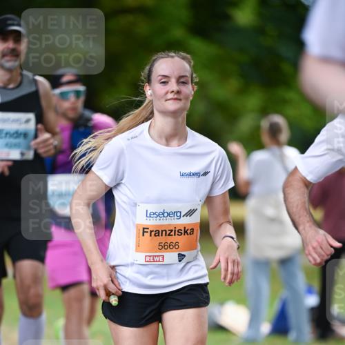 31.08.2025 - 21. Blankeneser Heldenlauf Dr. Thomas Lammeyer http://msf.ph/oto/8642129 31.08.2025 11:05:38 Laufen 5666 meine-sportfotos.de