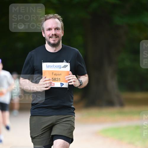 31.08.2025 - 21. Blankeneser Heldenlauf Dr. Thomas Lammeyer http://msf.ph/oto/8642149 31.08.2025 11:05:44 Laufen 5831 meine-sportfotos.de