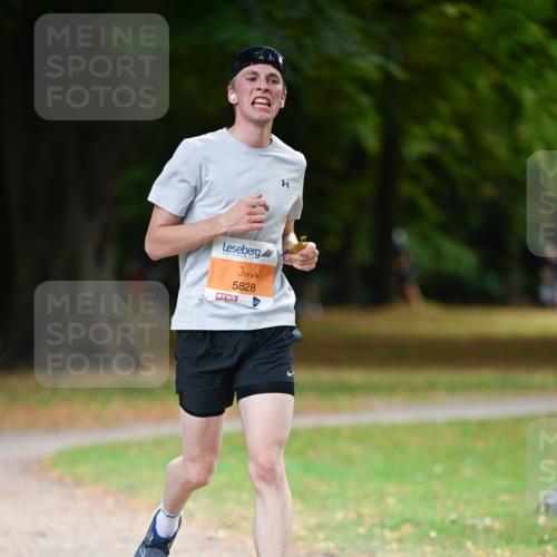 31.08.2025 - 21. Blankeneser Heldenlauf Dr. Thomas Lammeyer http://msf.ph/oto/8642170 31.08.2025 11:05:48 Laufen 5828 meine-sportfotos.de