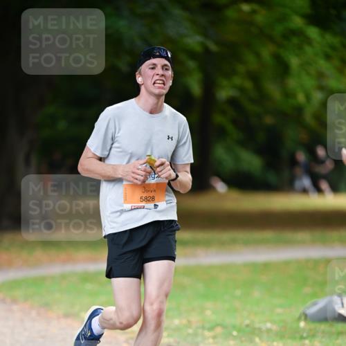 31.08.2025 - 21. Blankeneser Heldenlauf Dr. Thomas Lammeyer http://msf.ph/oto/8642171 31.08.2025 11:05:48 Laufen 5828 meine-sportfotos.de