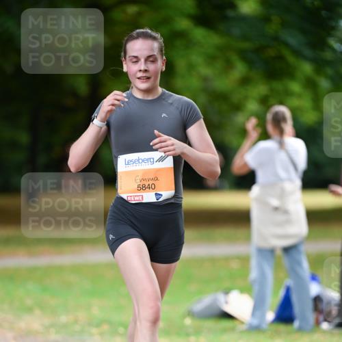 31.08.2025 - 21. Blankeneser Heldenlauf Dr. Thomas Lammeyer http://msf.ph/oto/8642217 31.08.2025 11:06:01 Laufen 5840 meine-sportfotos.de