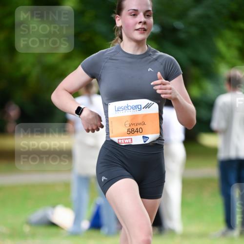 31.08.2025 - 21. Blankeneser Heldenlauf Dr. Thomas Lammeyer http://msf.ph/oto/8642224 31.08.2025 11:06:01 Laufen 5840 meine-sportfotos.de