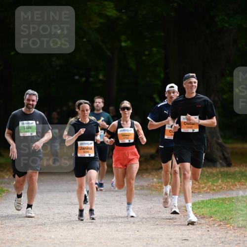 31.08.2025 - 21. Blankeneser Heldenlauf Dr. Thomas Lammeyer http://msf.ph/oto/8642225 31.08.2025 11:06:06 Laufen 3046, 5790, 5093, 5446 meine-sportfotos.de