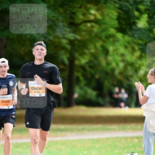 31.08.2025 - 21. Blankeneser Heldenlauf Dr. Thomas Lammeyer http://msf.ph/oto/8642236 31.08.2025 11:06:08 Laufen 5445, 5446 meine-sportfotos.de