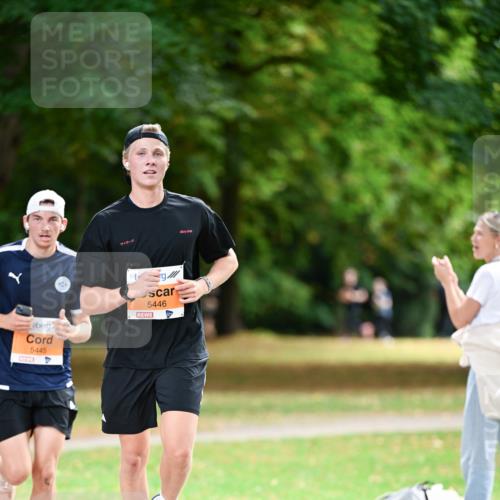 31.08.2025 - 21. Blankeneser Heldenlauf Dr. Thomas Lammeyer http://msf.ph/oto/8642239 31.08.2025 11:06:09 Laufen 5445, 5446 meine-sportfotos.de