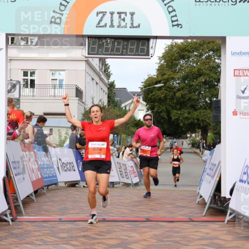 31.08.2025 - 21. Blankeneser Heldenlauf Strokosch-Dieckow http://msf.ph/oto/8642240 31.08.2025 09:41:11 Ziel 1137, 1138, 1177 meine-sportfotos.de