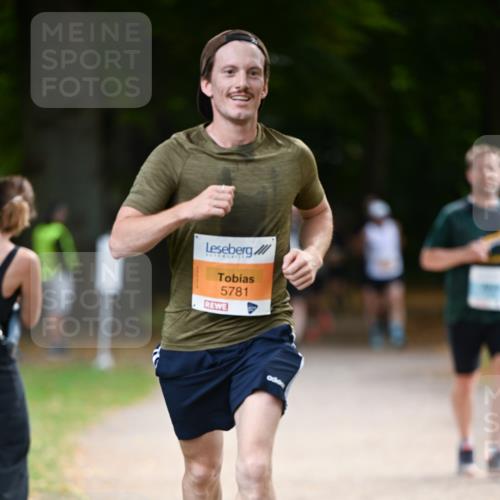 31.08.2025 - 21. Blankeneser Heldenlauf Dr. Thomas Lammeyer http://msf.ph/oto/8642260 31.08.2025 11:06:12 Laufen 5781 meine-sportfotos.de