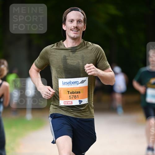 31.08.2025 - 21. Blankeneser Heldenlauf Dr. Thomas Lammeyer http://msf.ph/oto/8642262 31.08.2025 11:06:12 Laufen 5781 meine-sportfotos.de