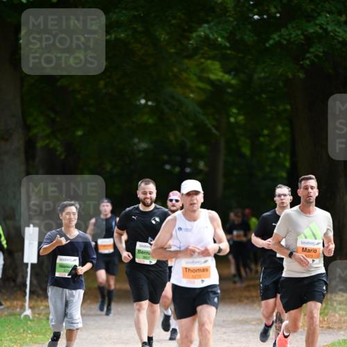 31.08.2025 - 21. Blankeneser Heldenlauf Dr. Thomas Lammeyer http://msf.ph/oto/8642298 31.08.2025 11:06:20 Laufen 372, 3607, 5272, 5372 meine-sportfotos.de