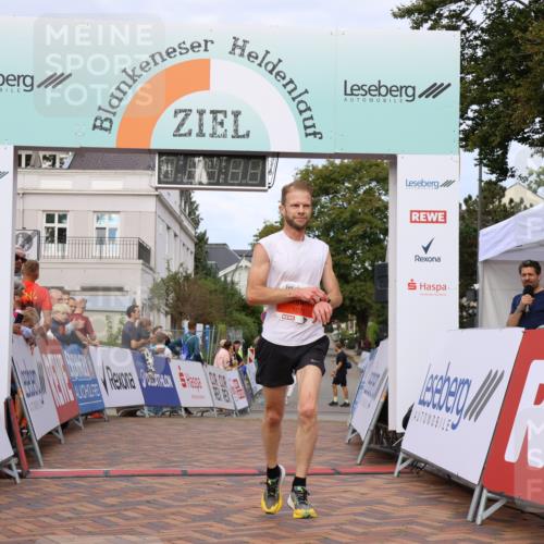 31.08.2025 - 21. Blankeneser Heldenlauf Strokosch-Dieckow http://msf.ph/oto/8642305 31.08.2025 09:37:17 Ziel 1078 meine-sportfotos.de