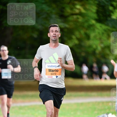 31.08.2025 - 21. Blankeneser Heldenlauf Dr. Thomas Lammeyer http://msf.ph/oto/8642315 31.08.2025 11:06:23 Laufen 5372 meine-sportfotos.de