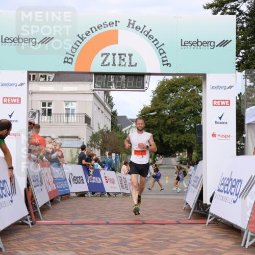 31.08.2025 - 21. Blankeneser Heldenlauf Strokosch-Dieckow http://msf.ph/oto/8642319 31.08.2025 09:37:16 Ziel 1078 meine-sportfotos.de
